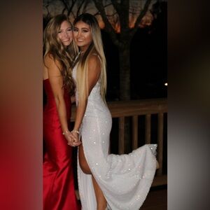 White Rhinestone Prom Dress - Size 4 🤍